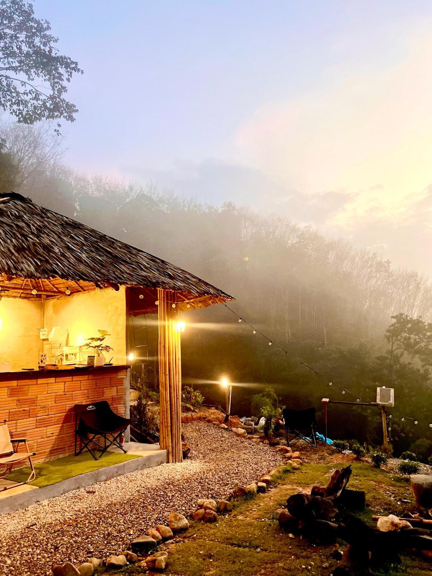 Camping Phutajoy Khaosok แคมป์ปิ้งภูตาจ้อยเขาศก Ban Thung Lang Tham エクステリア 写真