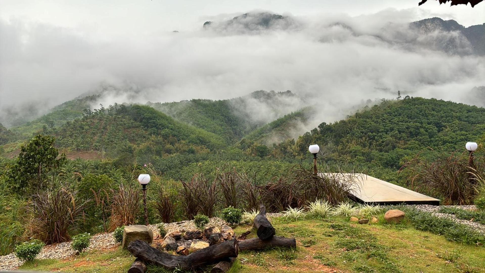 Camping Phutajoy Khaosok แคมป์ปิ้งภูตาจ้อยเขาศก Ban Thung Lang Tham エクステリア 写真